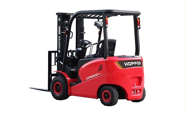 电动平衡重式叉⻋