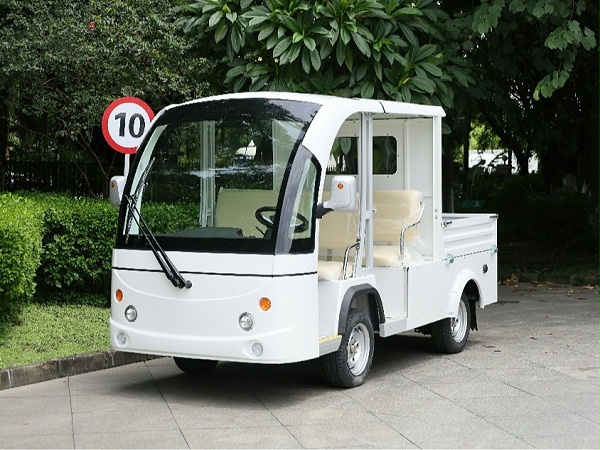 电动四轮货车
