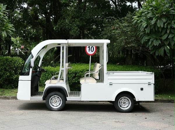 电动四轮货车
