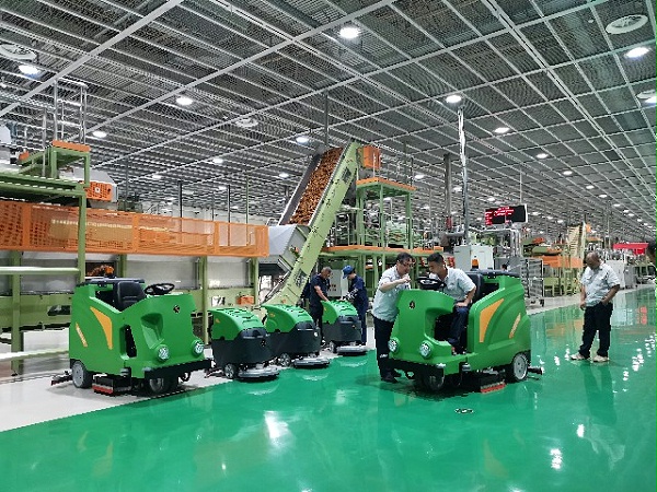 电动洗地机使用