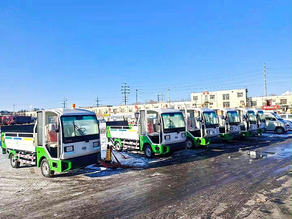 电动环卫驳运车
