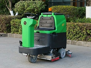 驾驶式洗扫一体机