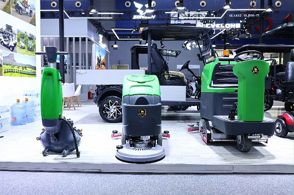 玛西尔电动洗地机