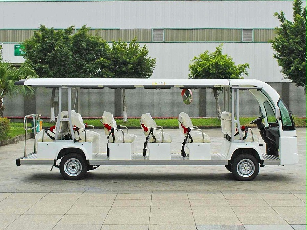 十七座电动观光车