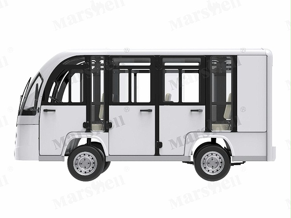 八座封闭观光车