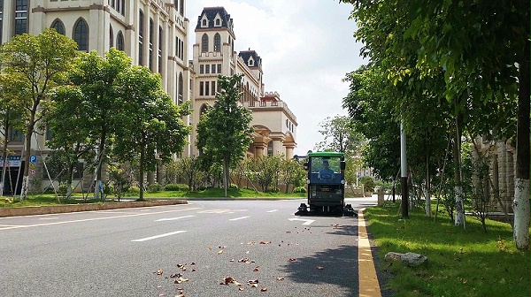 环卫扫地车