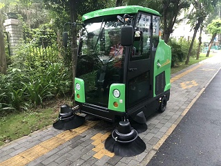 环卫扫地车