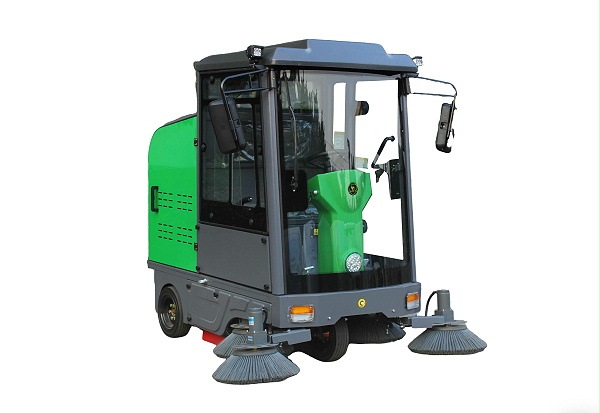 DQS1900 驾驶式扫地机