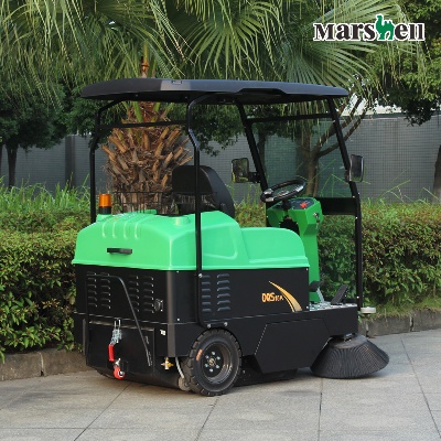 驾驶式扫地车DQS15A