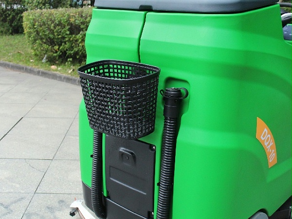 驾驶式洗地机DQX10